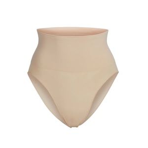 Skims Sculpting Brief counter control sz L XL clay